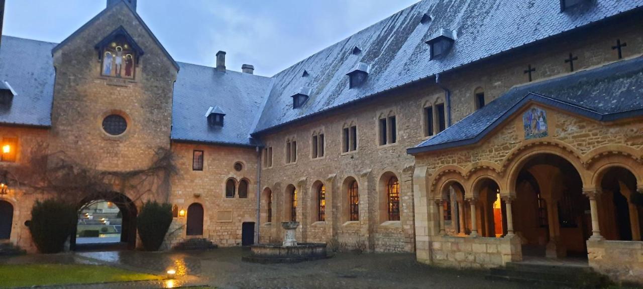 Les gîtes&chambres d'hôtes de la Ferme de Rosière Houdrigny Esterno foto